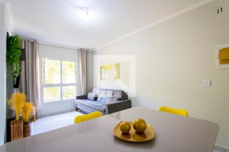 Sala de apartamento para alugar com 2 quartos, 50m² em Vila Guarará, Santo André