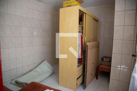 Quarto de casa para alugar com 1 quarto, 40m² em Vila Yara, Osasco