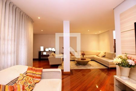 Sala de casa à venda com 3 quartos, 265m² em Prado, Belo Horizonte