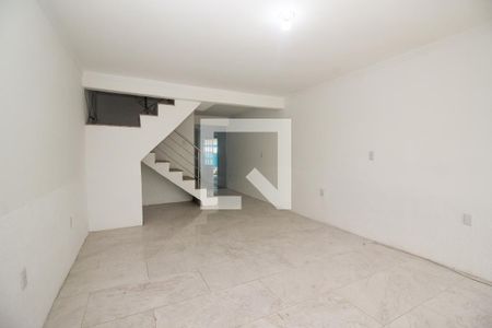 Sala de casa para alugar com 3 quartos, 150m² em Campo Novo, Porto Alegre