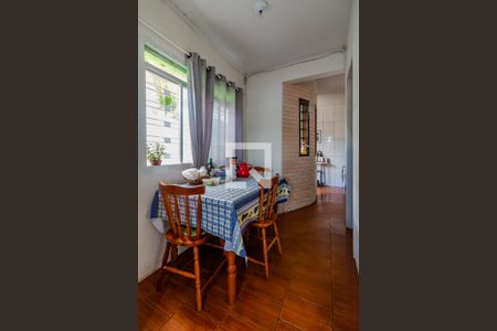 Sala de jantar de casa à venda com 2 quartos, 300m² em Vila Nova, Porto Alegre
