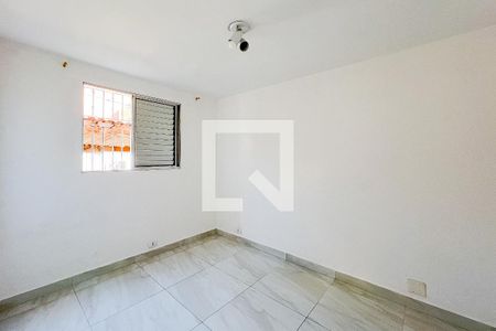 Quarto 2 de apartamento para alugar com 2 quartos, 54m² em Vila Camilópolis, Santo André