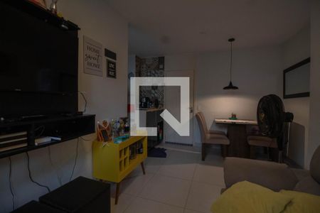sala  de apartamento para alugar com 2 quartos, 50m² em Vargem Pequena, Rio de Janeiro