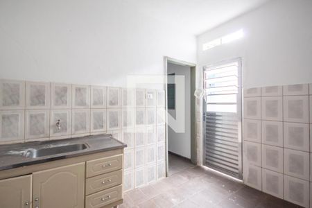 Cozinha de casa para alugar com 1 quarto, 20m² em Jaguaribe, Osasco