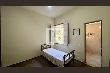 Quaro 2 de casa à venda com 3 quartos, 150m² em Sagrada Família, Belo Horizonte