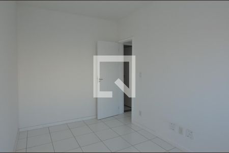 Quarto 1 de apartamento para alugar com 2 quartos, 100m² em Vargem Pequena, Rio de Janeiro
