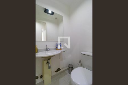 Lavabo de apartamento para alugar com 3 quartos, 234m² em Vila Brandina, Campinas