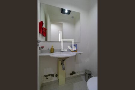 Lavabo de apartamento para alugar com 3 quartos, 234m² em Vila Brandina, Campinas