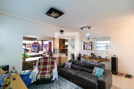 Sala de TV de apartamento à venda com 3 quartos, 234m² em Vila Brandina, Campinas