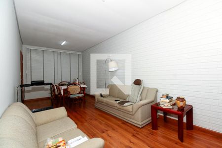 Sala de casa para alugar com 2 quartos, 100m² em Passo da Areia, Porto Alegre