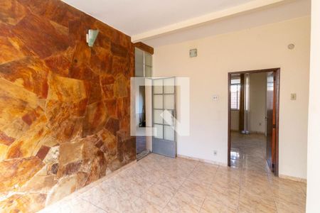 Sala de casa à venda com 3 quartos, 182m² em Santo Antônio, Belo Horizonte