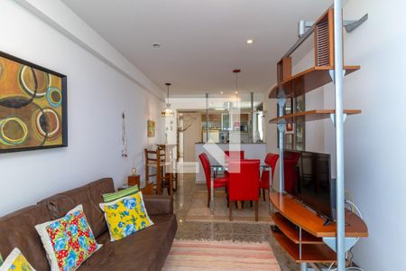 Sala de apartamento para alugar com 1 quarto, 49m² em Barra da Tijuca, Rio de Janeiro