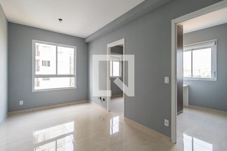Sala de apartamento à venda com 2 quartos, 42m² em Jardim Tupanci, Barueri