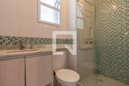 Banheiro Social de apartamento para alugar com 2 quartos, 63m² em Jardim Tupanci, Barueri