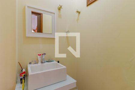 Lavabo de casa para alugar com 4 quartos, 160m² em Aclimação, São Paulo
