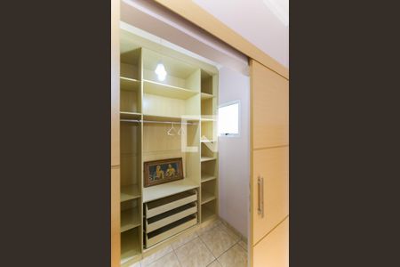 Closet da suíte de casa à venda com 3 quartos, 160m² em Vila Andrade, São Paulo