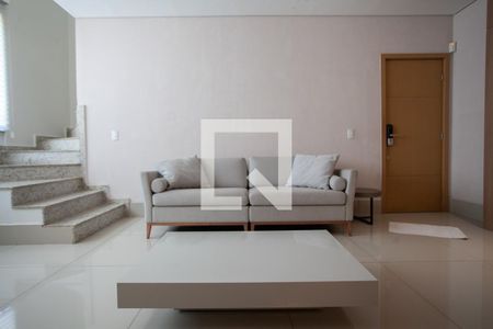 Sala 1 - 1º andar - Sofá de apartamento para alugar com 2 quartos, 170m² em Ouro Preto, Belo Horizonte