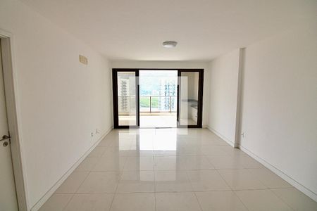 Sala de apartamento para alugar com 5 quartos, 160m² em Barra da Tijuca, Rio de Janeiro