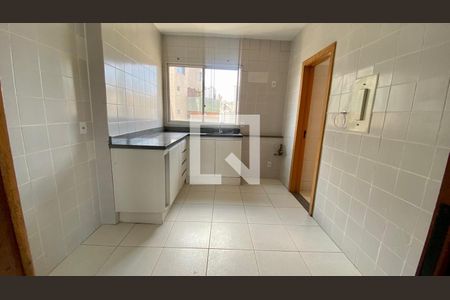 Cozinha de apartamento para alugar com 4 quartos, 144m² em Vila Paris, Belo Horizonte