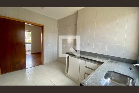 Cozinha de apartamento para alugar com 4 quartos, 144m² em Vila Paris, Belo Horizonte
