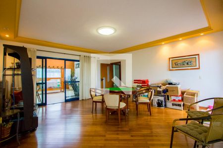 Sala 2 de apartamento à venda com 4 quartos, 400m² em Vila Valparaiso, Santo André