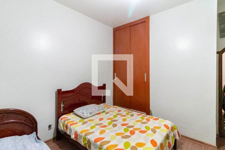 Quarto 2 de casa para alugar com 5 quartos, 233m² em Alto Caiçaras, Belo Horizonte