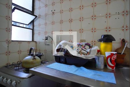 Cozinha  de kitnet/studio à venda com 1 quarto, 27m² em Petrópolis, Porto Alegre