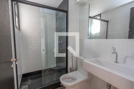 Banheiro de kitnet/studio à venda com 1 quarto, 50m² em Centro, Belo Horizonte