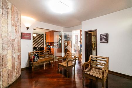 Sala 3 de casa à venda com 7 quartos, 470m² em Castelo, Belo Horizonte