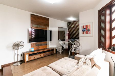 Sala 2 de casa para alugar com 7 quartos, 470m² em Castelo, Belo Horizonte
