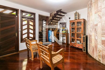 Sala 3 de casa à venda com 7 quartos, 470m² em Castelo, Belo Horizonte