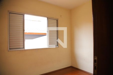 Quarto 2 de casa para alugar com 3 quartos, 170m² em Umuarama, Osasco