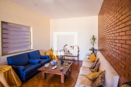 Casa para alugar com 4 quartos, 250m² em Jardim Chapadão, Campinas