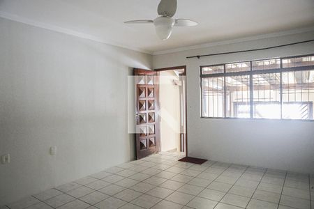 Sala  de casa à venda com 2 quartos, 138m² em Vila Pires, Santo André