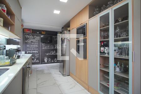 Cozinha de casa para alugar com 4 quartos, 400m² em Jardim do Salso, Porto Alegre