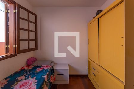 Quarto 2 de casa à venda com 3 quartos, 294m² em Alípio de Melo, Belo Horizonte