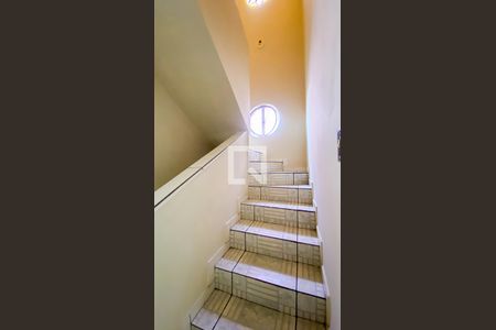 Escada de casa à venda com 3 quartos, 150m² em Parque Novo Oratório, Santo André
