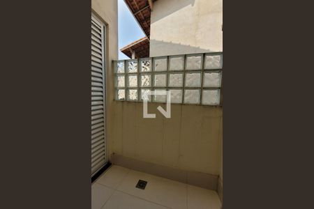 Sacada de casa à venda com 3 quartos, 260m² em Vila Curuçá, Santo André