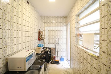 Cozinha de apartamento para alugar com 1 quarto, 30m² em Menino Deus, Porto Alegre