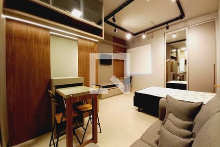 Sala de apartamento para alugar com 1 quarto, 30m² em Vila Itapura, Campinas