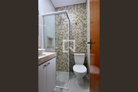 Suíte 1 - Banheiro de casa para alugar com 2 quartos, 90m² em Jardim Santo Antônio, Santo André