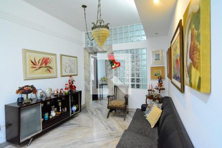 Sala 2 de casa à venda com 4 quartos, 240m² em Grajaú, Belo Horizonte