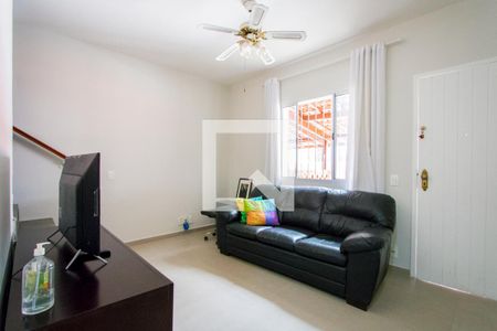 Sala de casa de condomínio para alugar com 2 quartos, 94m² em Vila Apiaí, Santo André