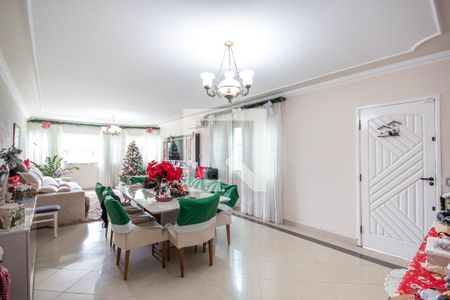 Sala de casa à venda com 4 quartos, 225m² em Vila Osasco, Osasco