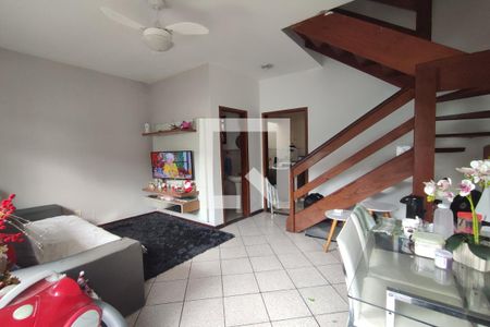 1º Pav - Sala de casa de condomínio à venda com 2 quartos, 60m² em Tanque, Rio de Janeiro