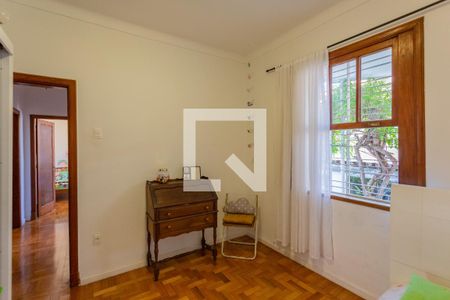 Quarto 1 de casa para alugar com 3 quartos, 225m² em Santo Antônio, Belo Horizonte