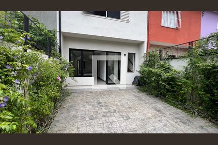 Frente de casa à venda com 2 quartos, 140m² em Pinheiros, São Paulo