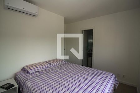 Quarto Suíte de apartamento para alugar com 2 quartos, 62m² em Azenha, Porto Alegre