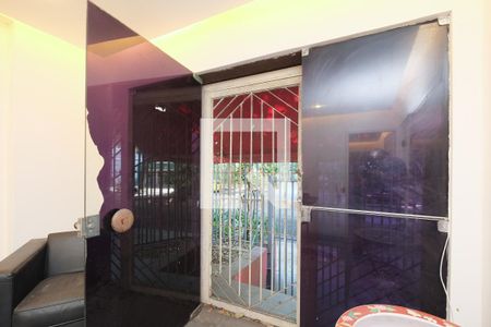 Entrada de casa à venda com 10 quartos, 400m² em Rio Comprido, Rio de Janeiro