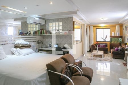 Suíte 1 de casa para alugar com 8 quartos, 150m² em Barra Funda, São Paulo